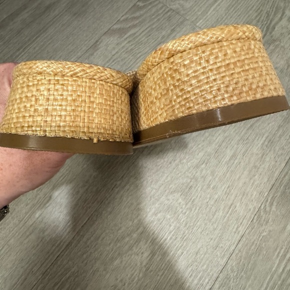 DV shoes - Picture 3 of 3